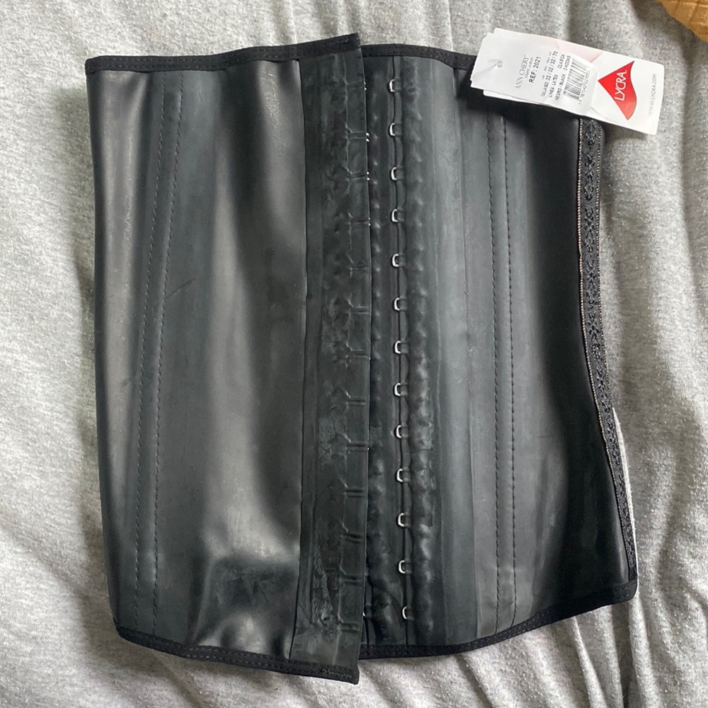 Latex waist trainer